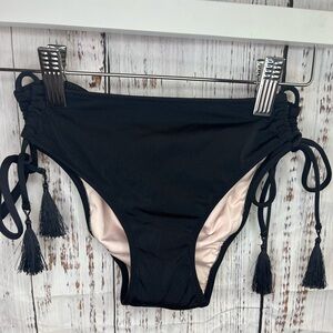 Shade & Shore Black Scrunch Butt Bikini Bottoms M Side Tie Tassel Cheeky NWOT